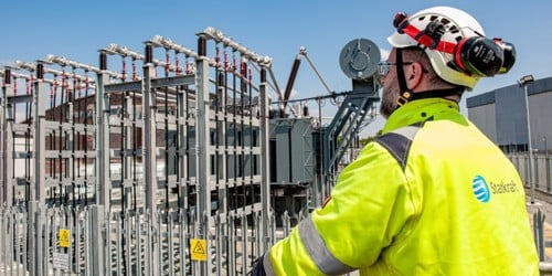 Statkraft worker onsite at grid park